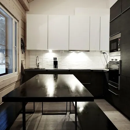 Yllaes Laensiraja * Ylläsjärvi