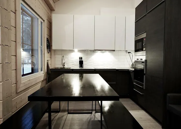 Yllaes Laensiraja * Ylläsjärvi